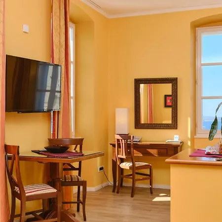 Mare Mare בית הארחה מאלי לוסיניי