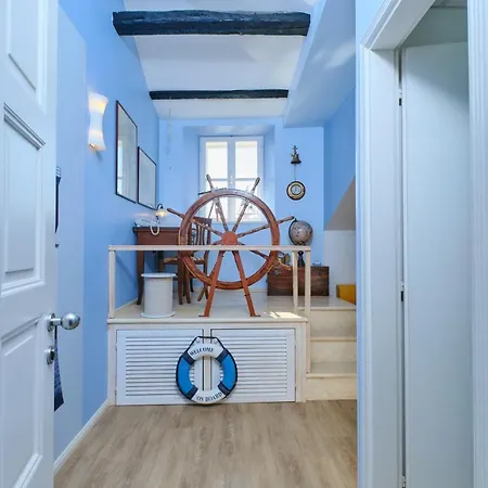 Mare Mare בית הארחה