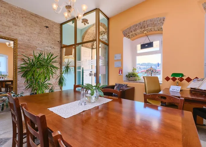 Mare Mare 말리로시니